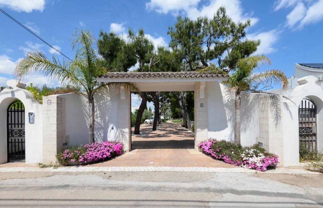 Apartamento Casa Torre Di Specchio Con Piscina Bari Exterior foto