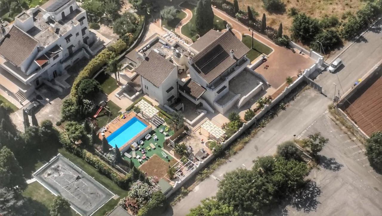 Apartamento Casa Torre Di Specchio Con Piscina Bari Exterior foto
